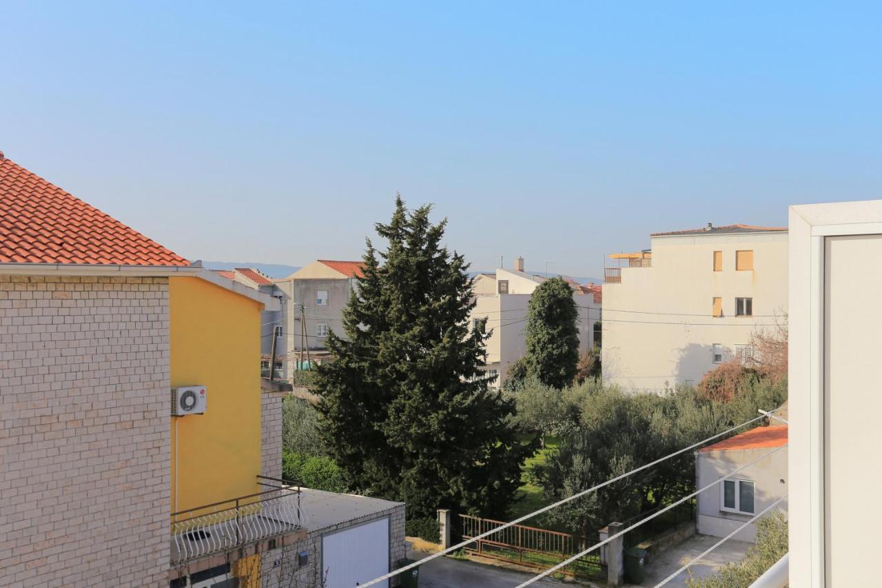 Apartments And Rooms With Parking Space Kastel Stafilic, Kastela - 18673 Exterior foto